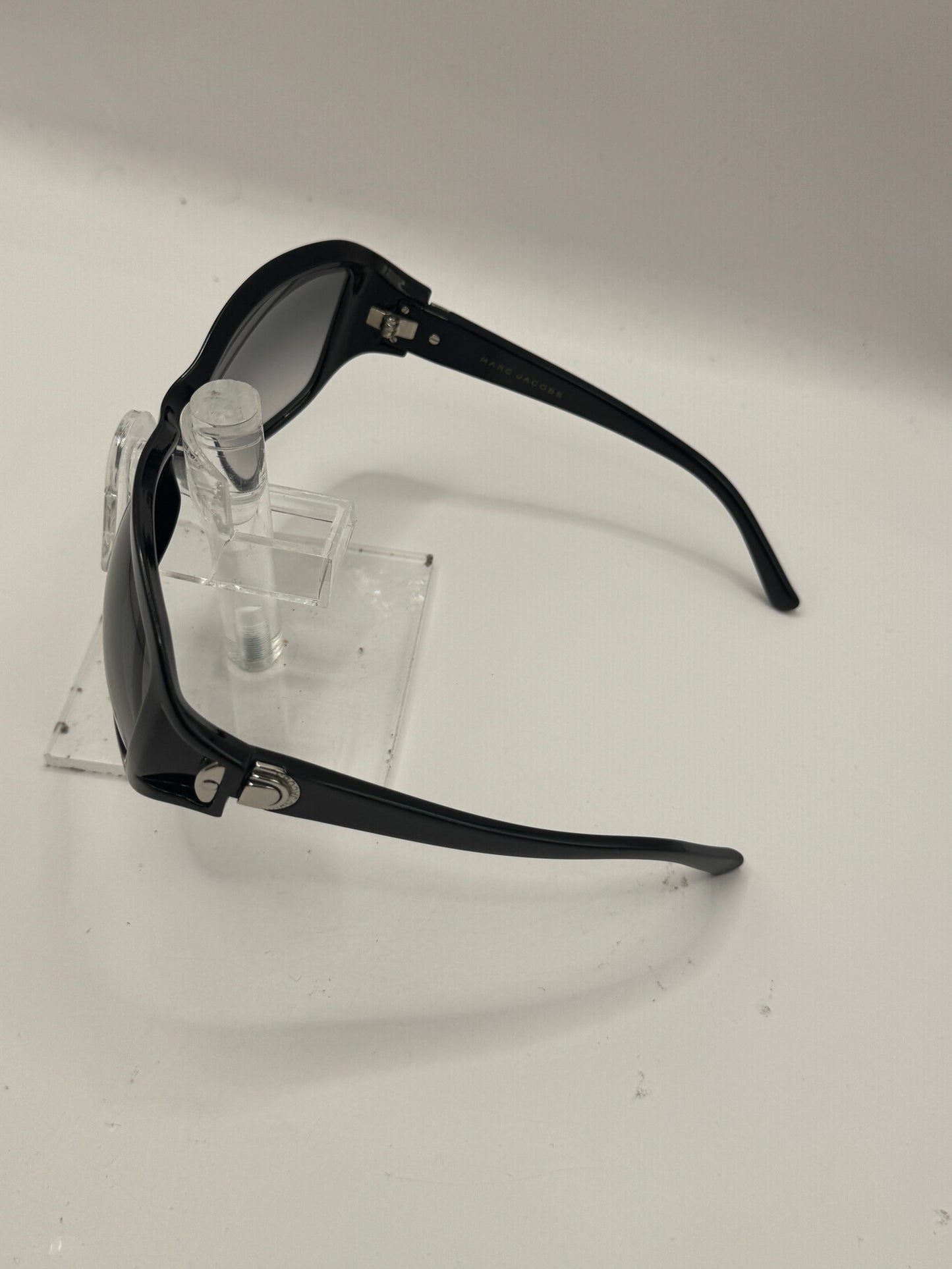 Marc Jacobs 068 Sunglasses in color D28