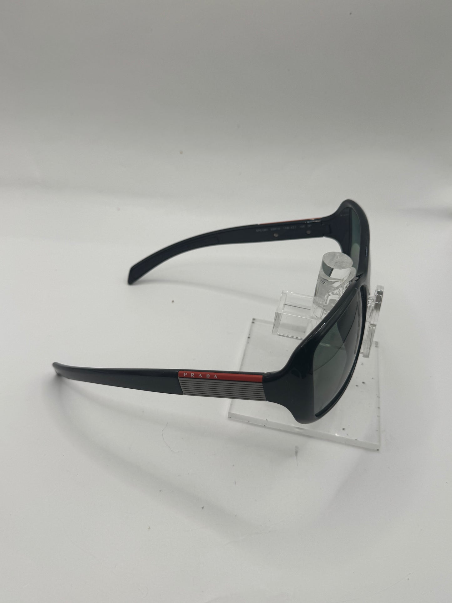 Prada Sps08h Sunglasses in color 1ab5z1