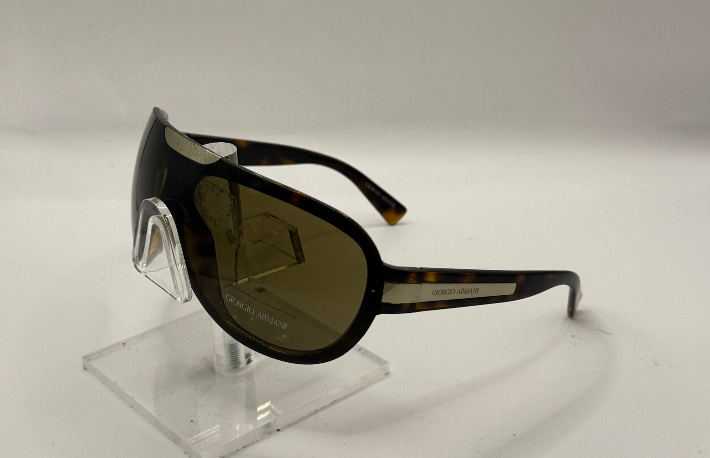 Giorgio Armani 595 Sunglasses in color V08q0
