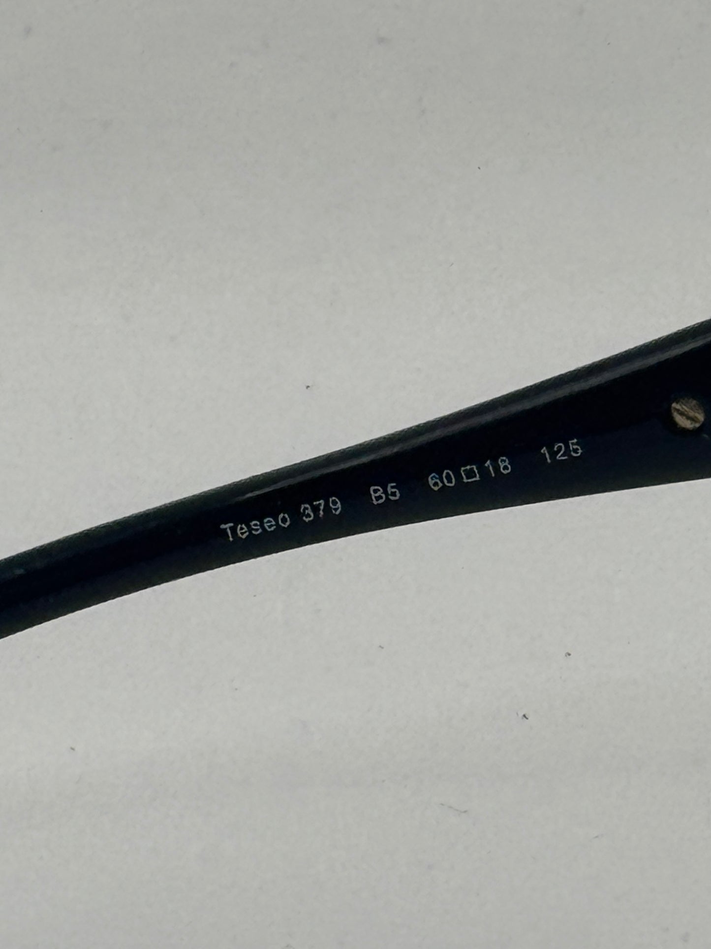 Roberto Cavalli Teseo 379 Sunglasses in color B5