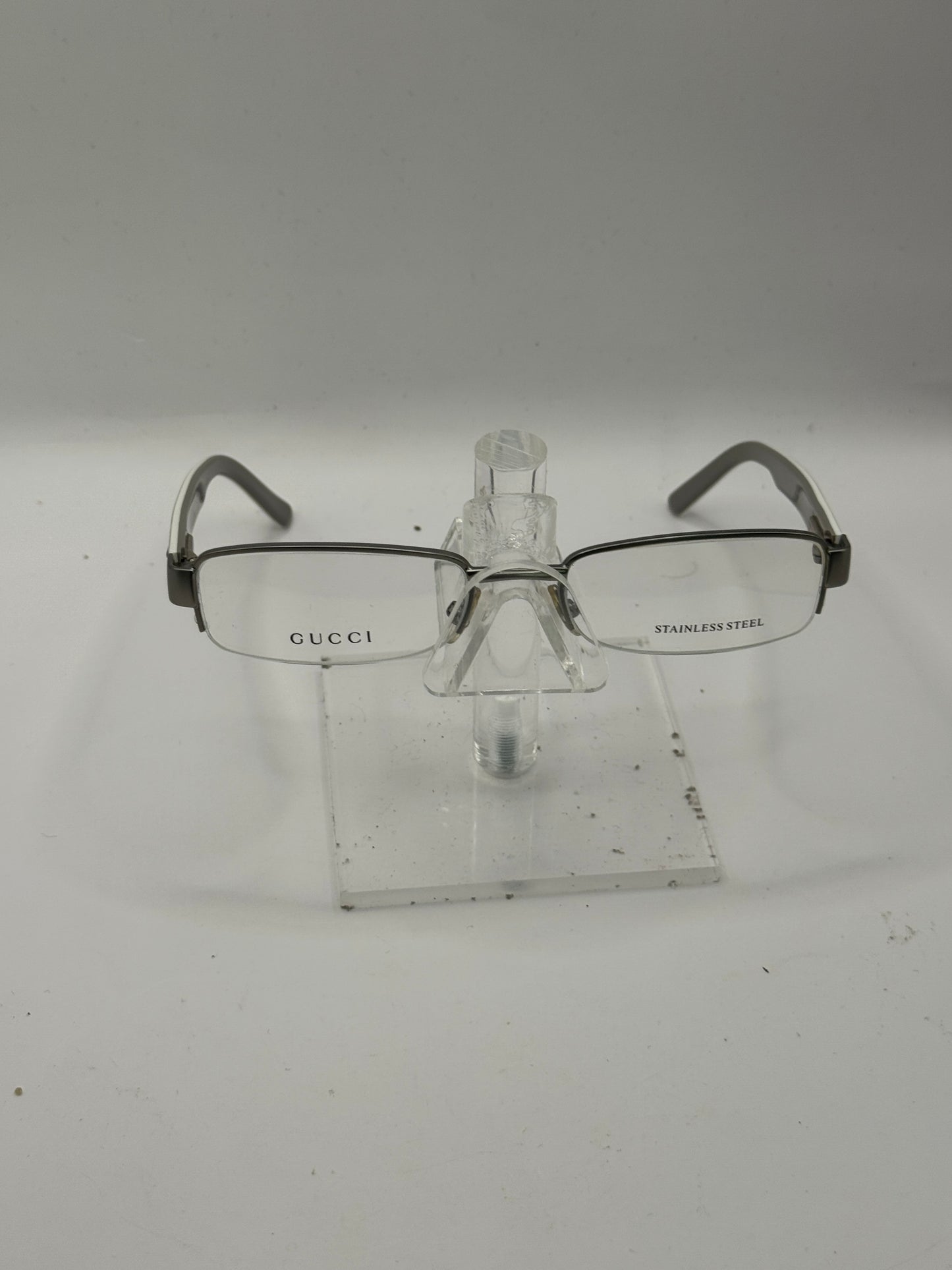 Gucci 1843 Eyeglasses in color Gsu00