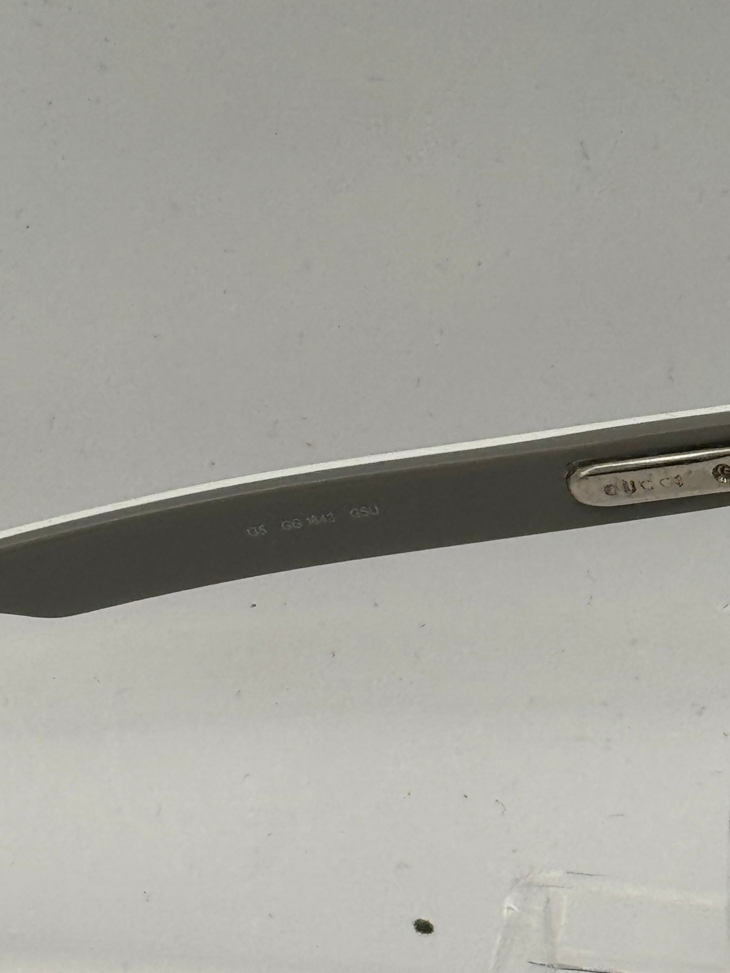 Gucci 1843 Eyeglasses in color Gsu00