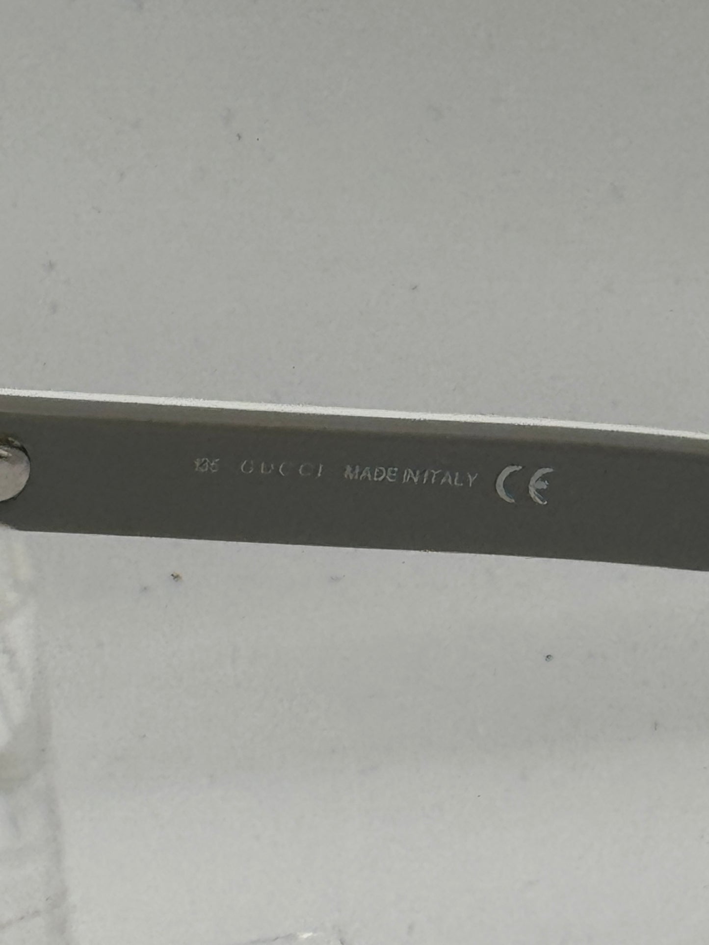 Gucci 1843 Eyeglasses in color Gsu00