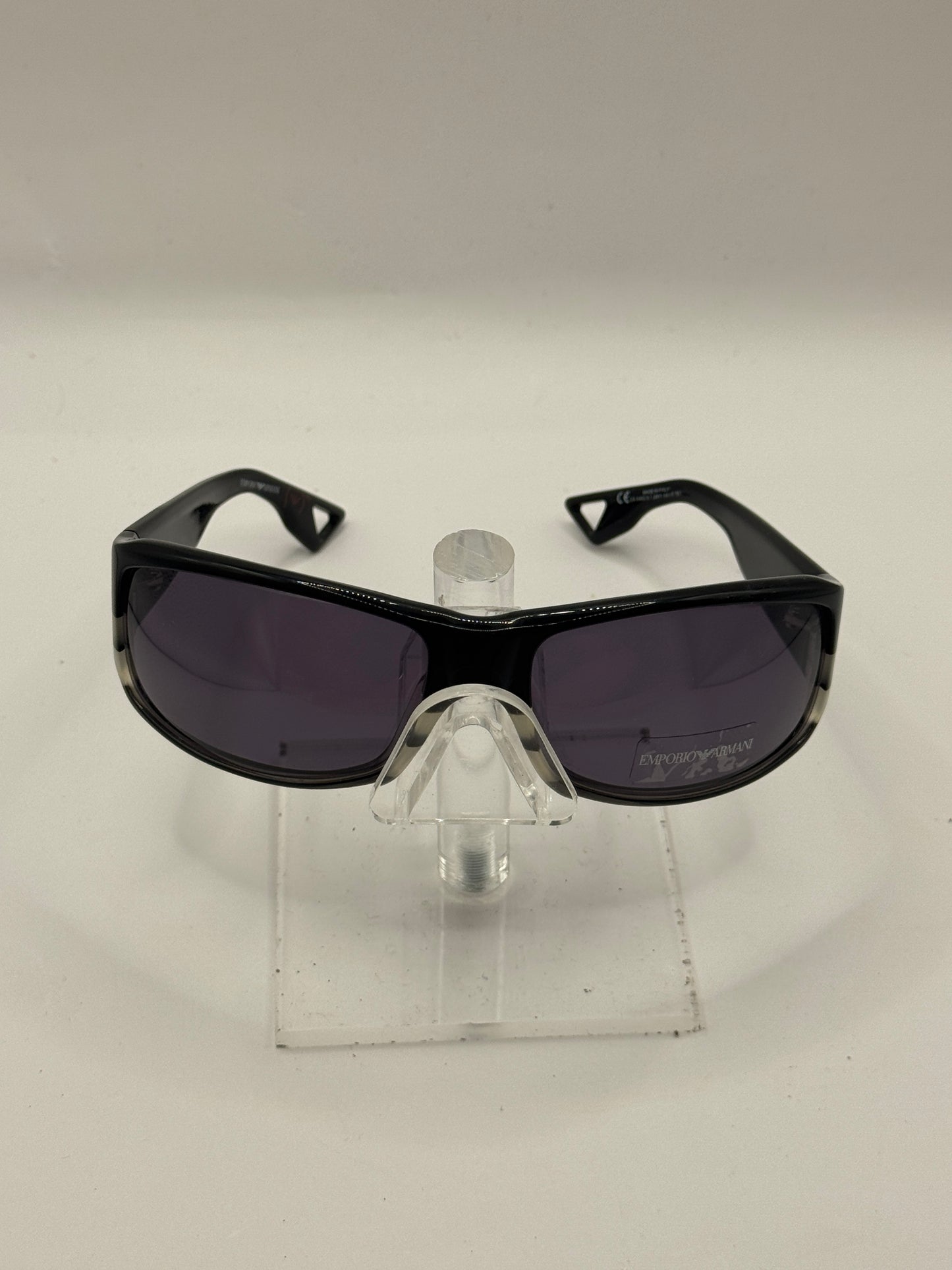 Emporio Armani 9482 Sunglasses in color Tjmy1