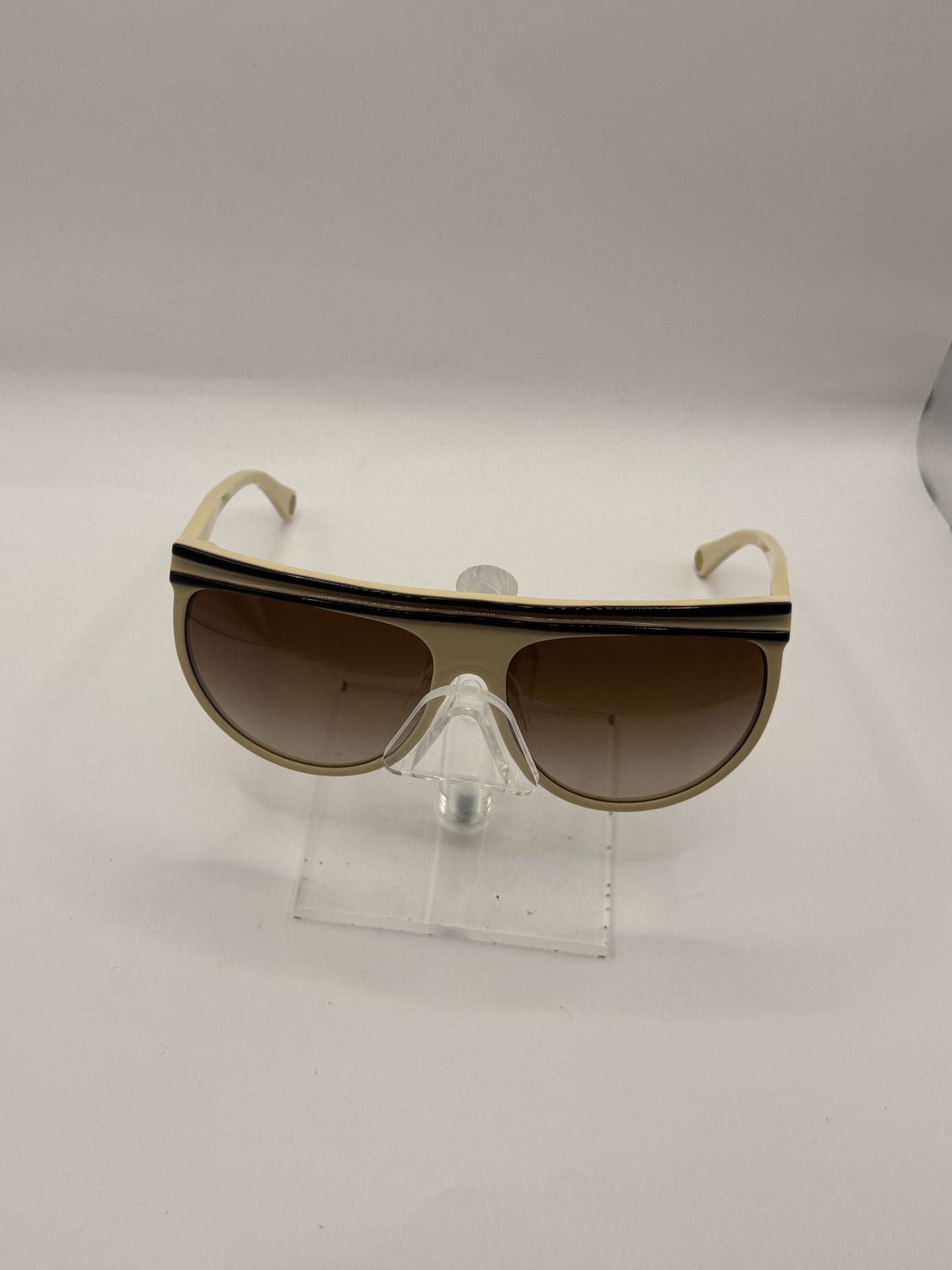 D&g 3041 Sunglasses in color 157513