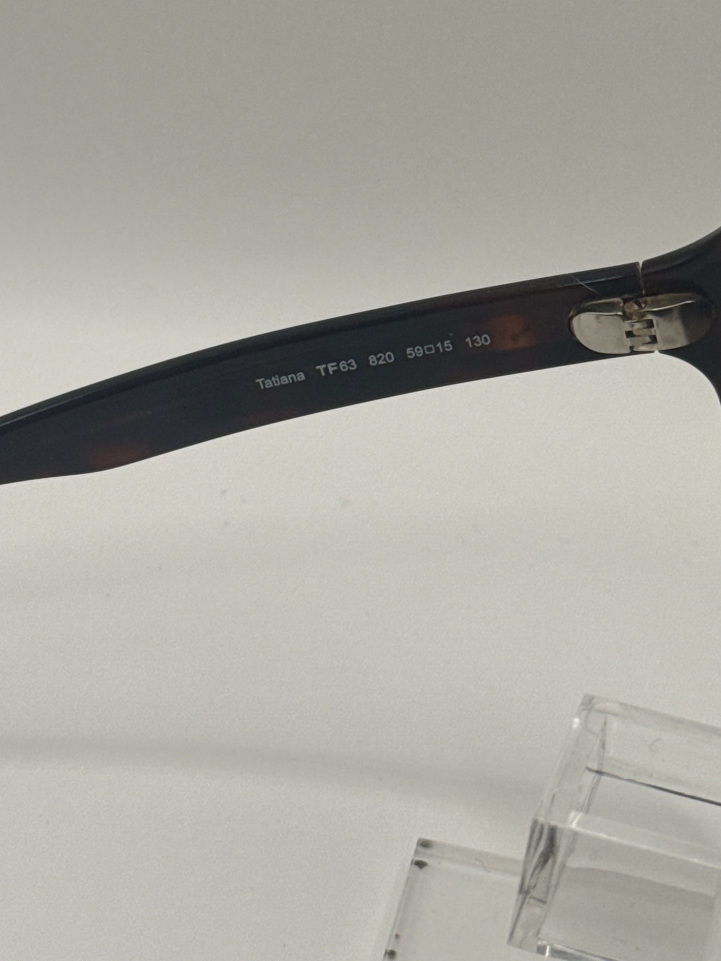 Tom Ford Tatiana Tf63 Sunglasses in color 820