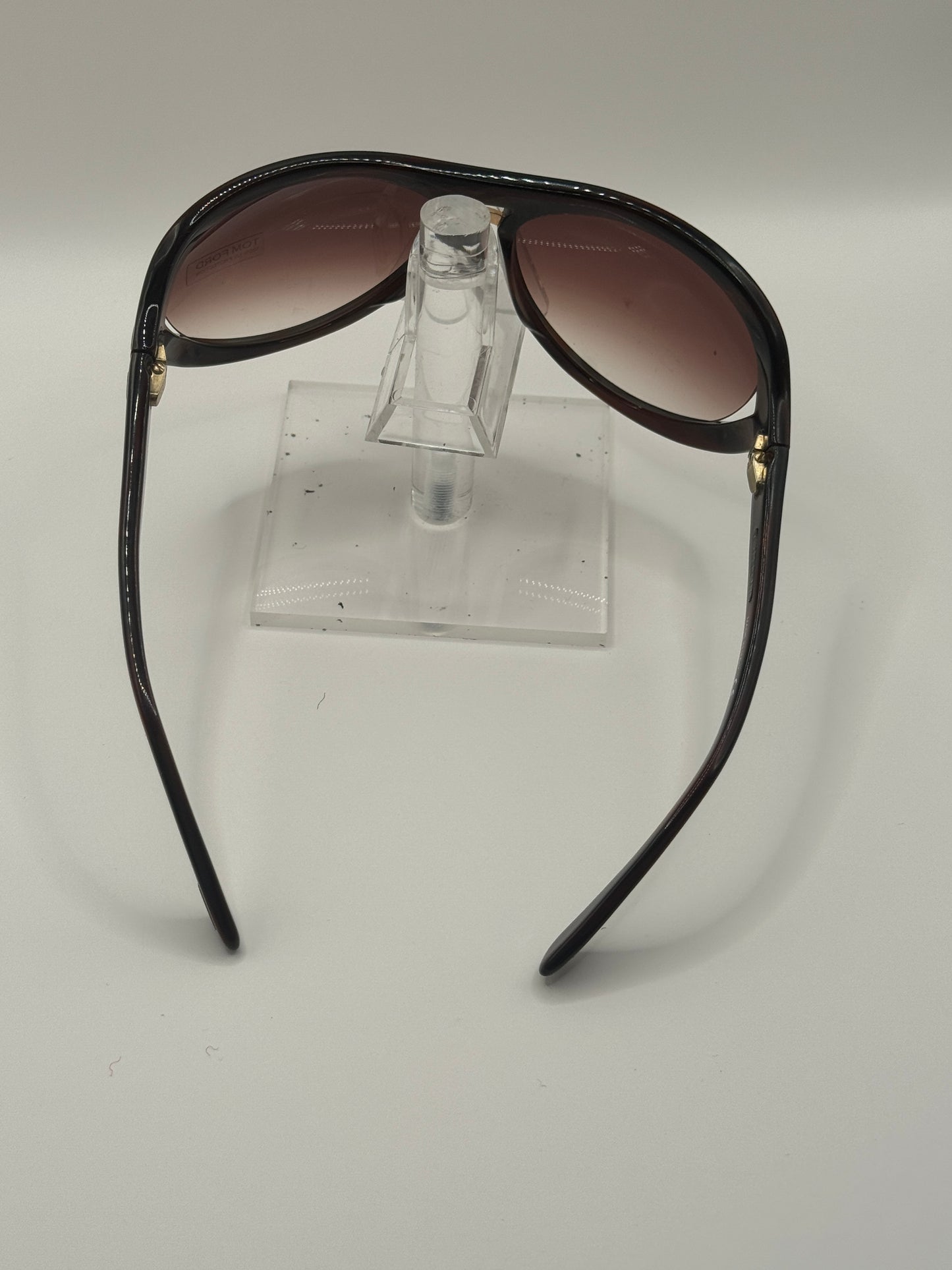 Tom Ford Cameron Tf72 Sunglasses in color U43