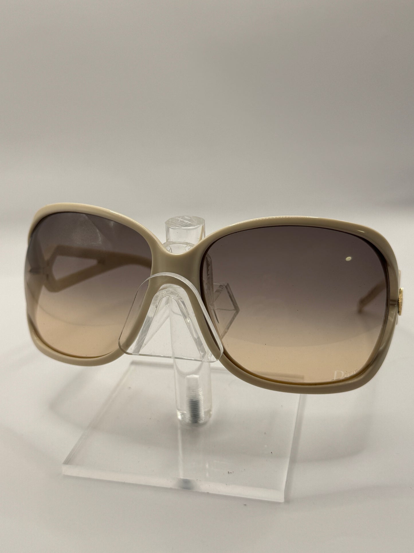Christian Dior Madrague Sunglasses in color Szjfi
