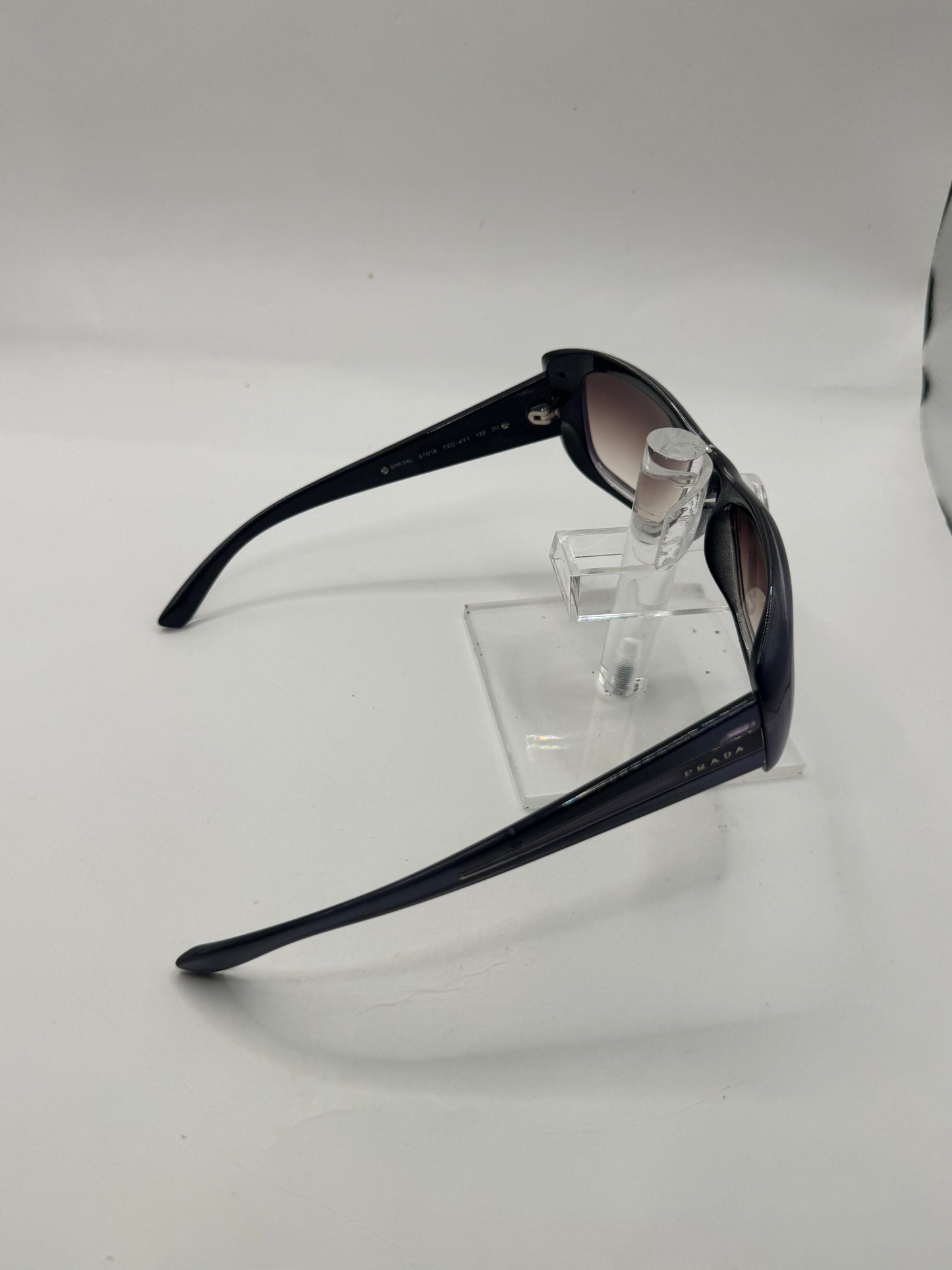 Prada Spr04l Sunglasses in color 7zo4v1
