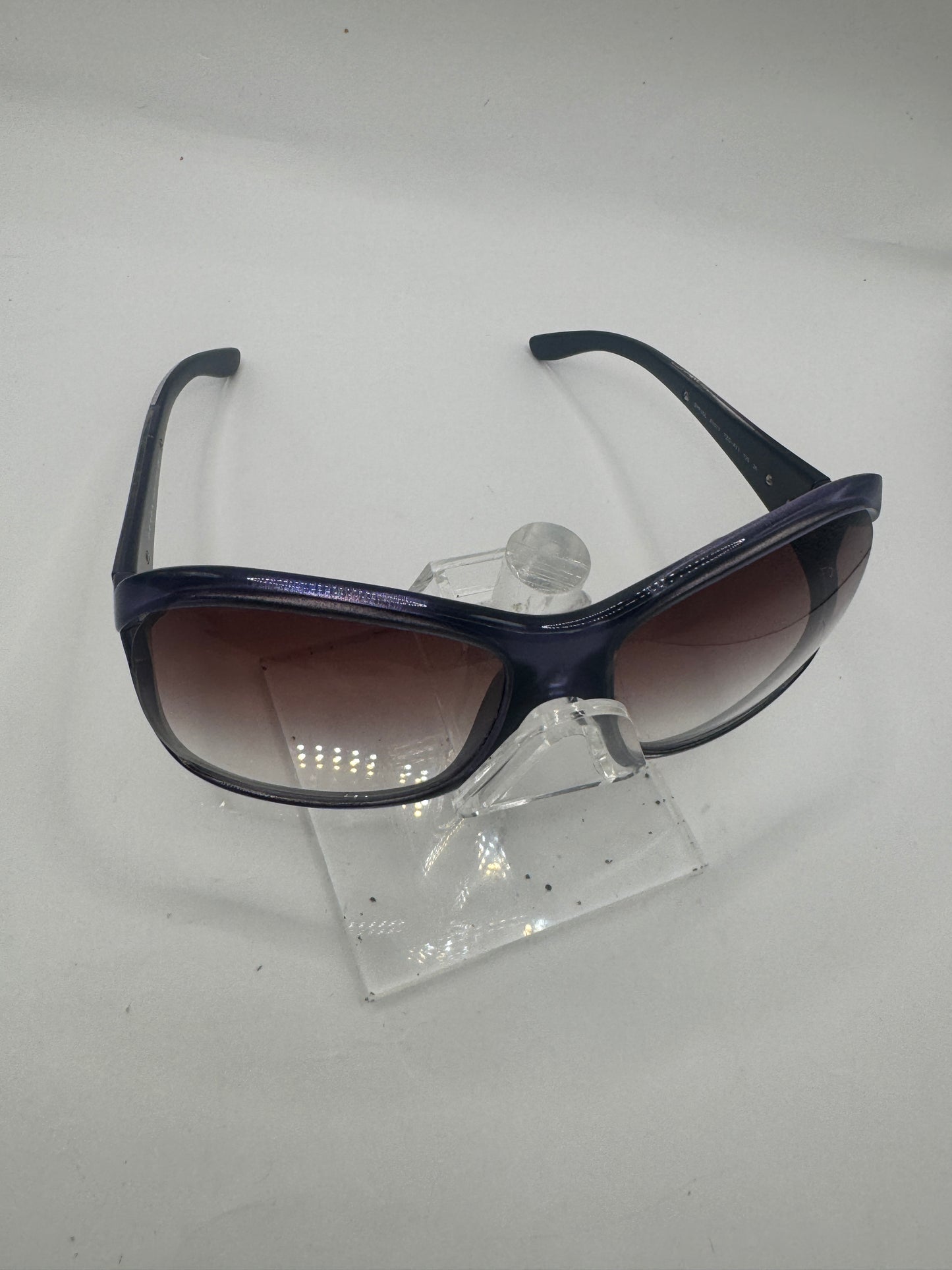 Prada Spr05l Sunglasses in color 7zo4v1