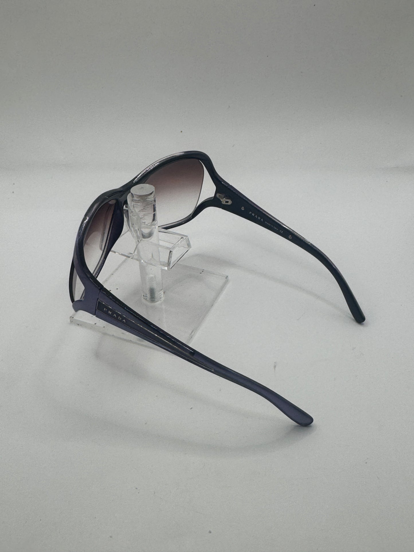 Prada Spr05l Sunglasses in color 7zo4v1