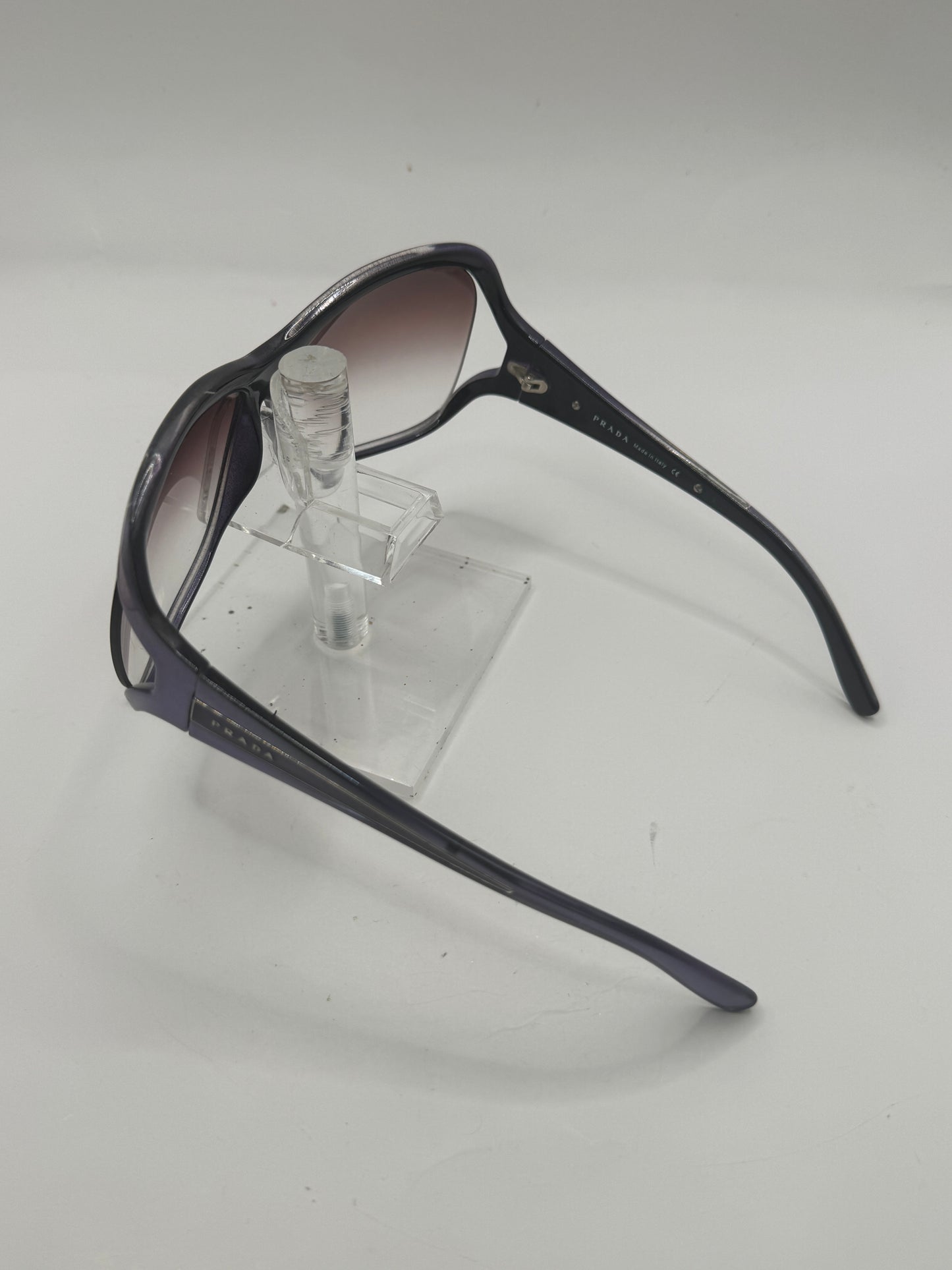Prada Spr05l Sunglasses in color 7zo4v1