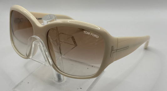 Tom Ford Serena Tf48 Sunglasses in color 342