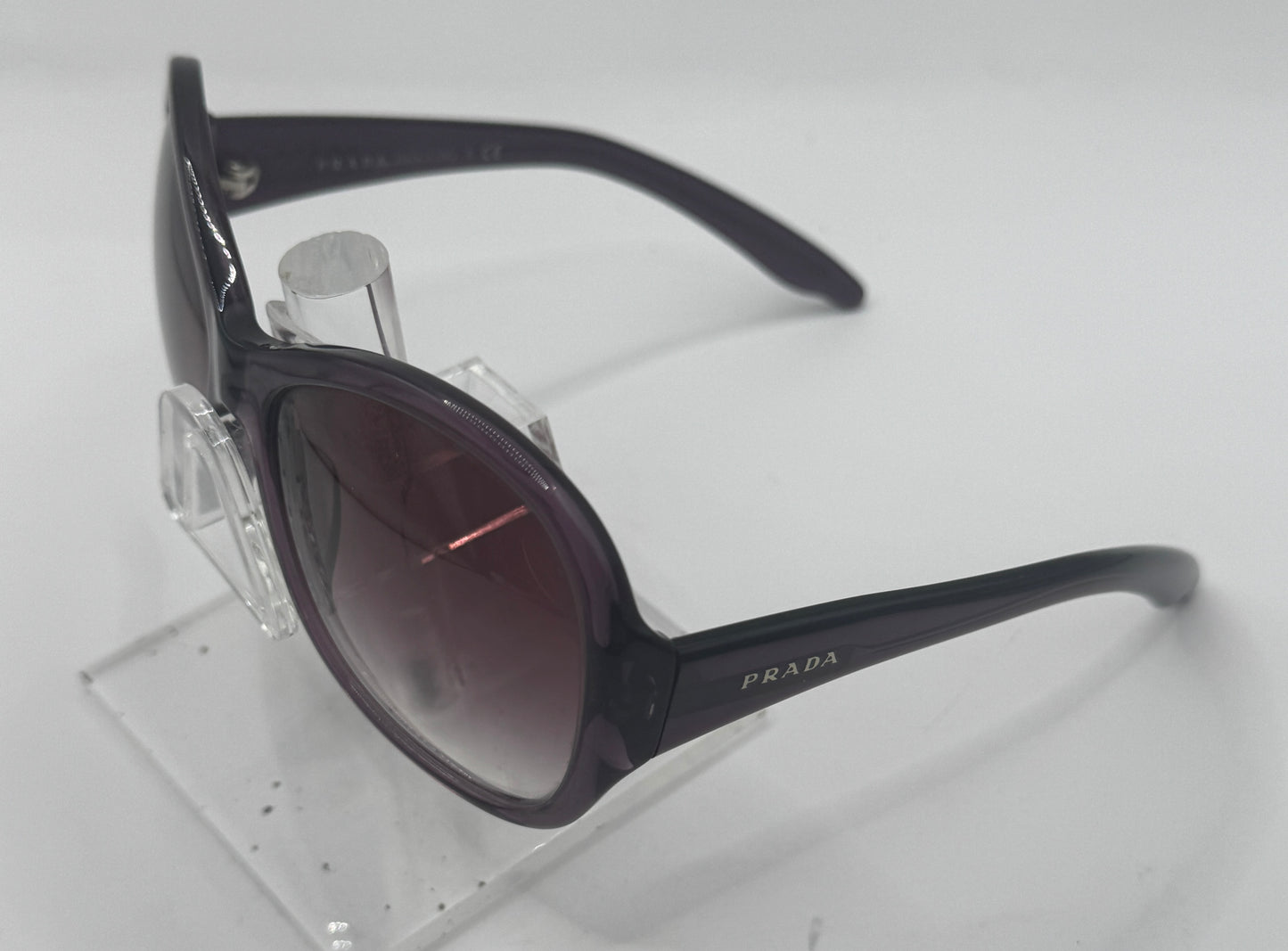 Prada Spr20l Sunglasses in color 7wr4v1