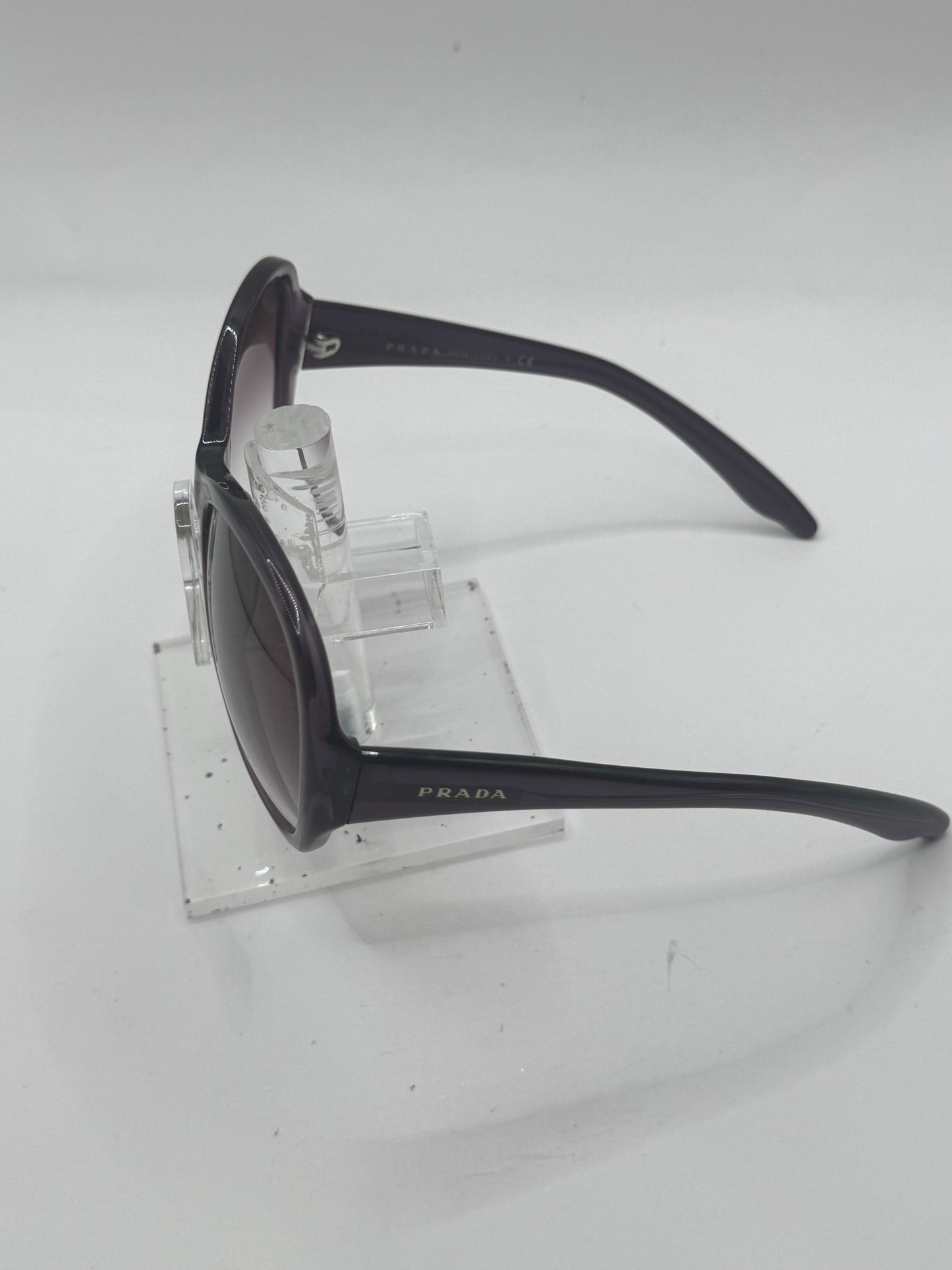 Prada Spr20l Sunglasses in color 7wr4v1