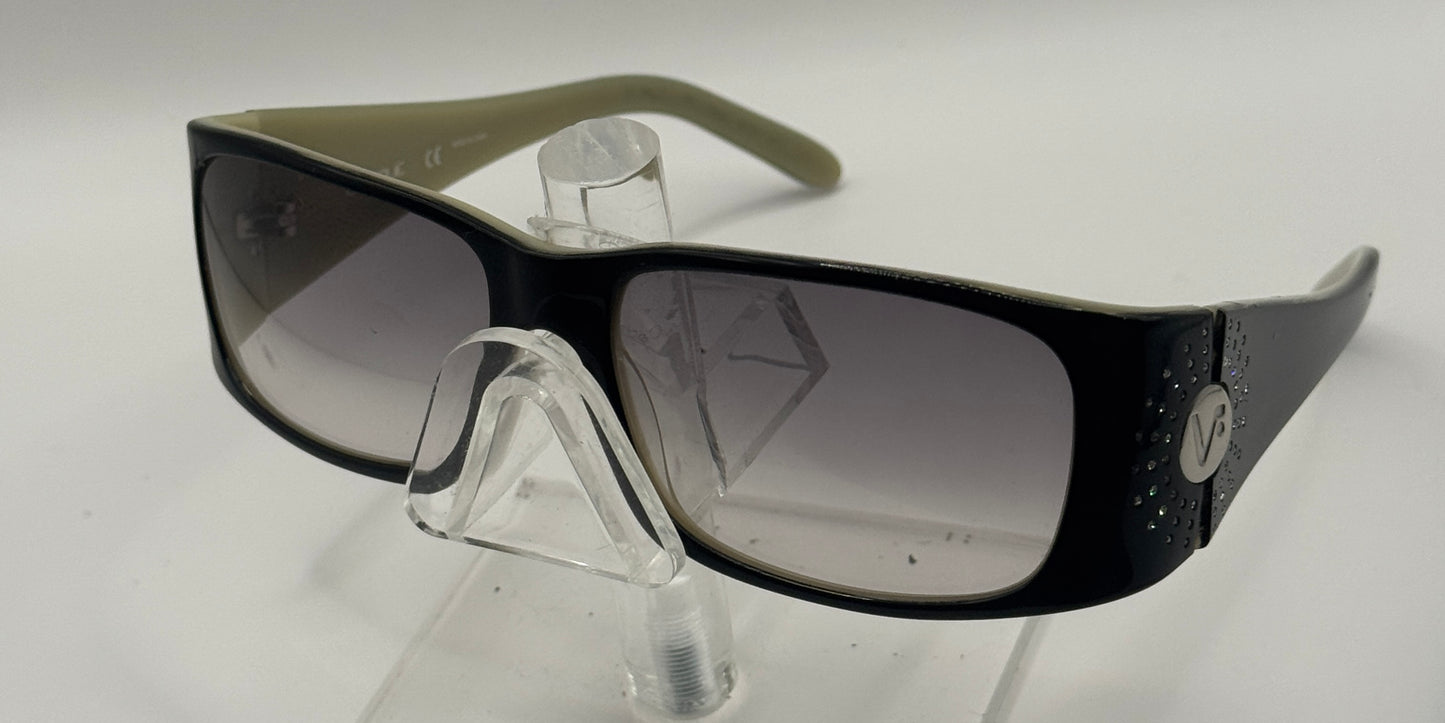 Vogue 2515b Sunglasses in color 158211