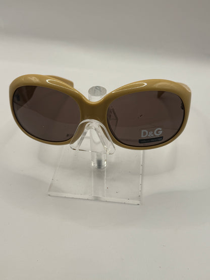 D&g 8045b Sunglasses in color 79173