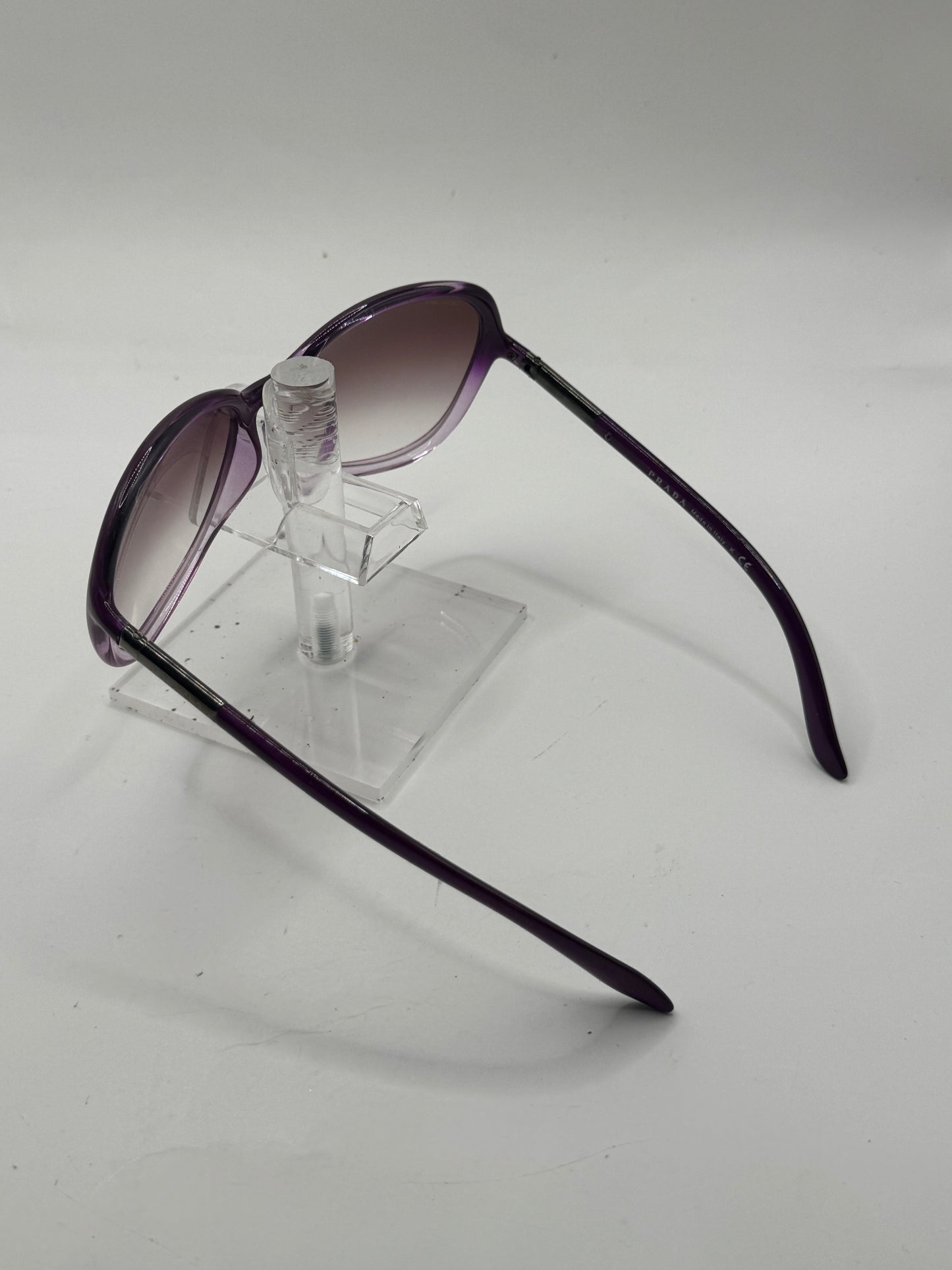 Prada Spr25l Sunglasses in color 7zx4v1