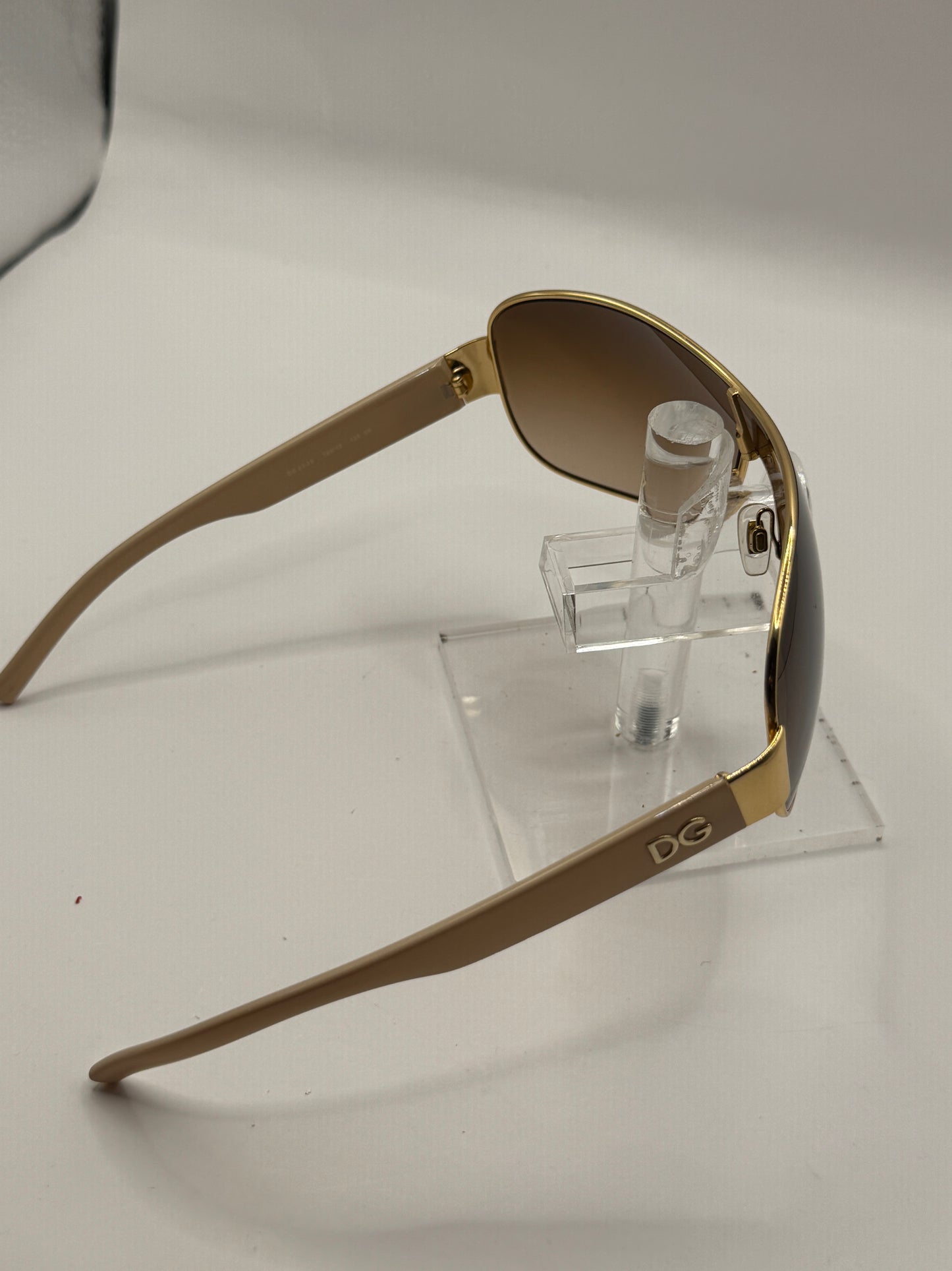Dolce Gabbana 2039 Sunglasses in color 18913