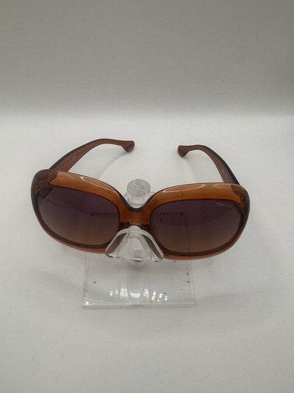 Tom Ford Bianca Tf83 Sunglasses in color 390