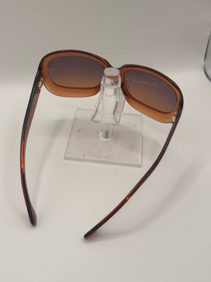 Tom Ford Bianca Tf83 Sunglasses in color 390