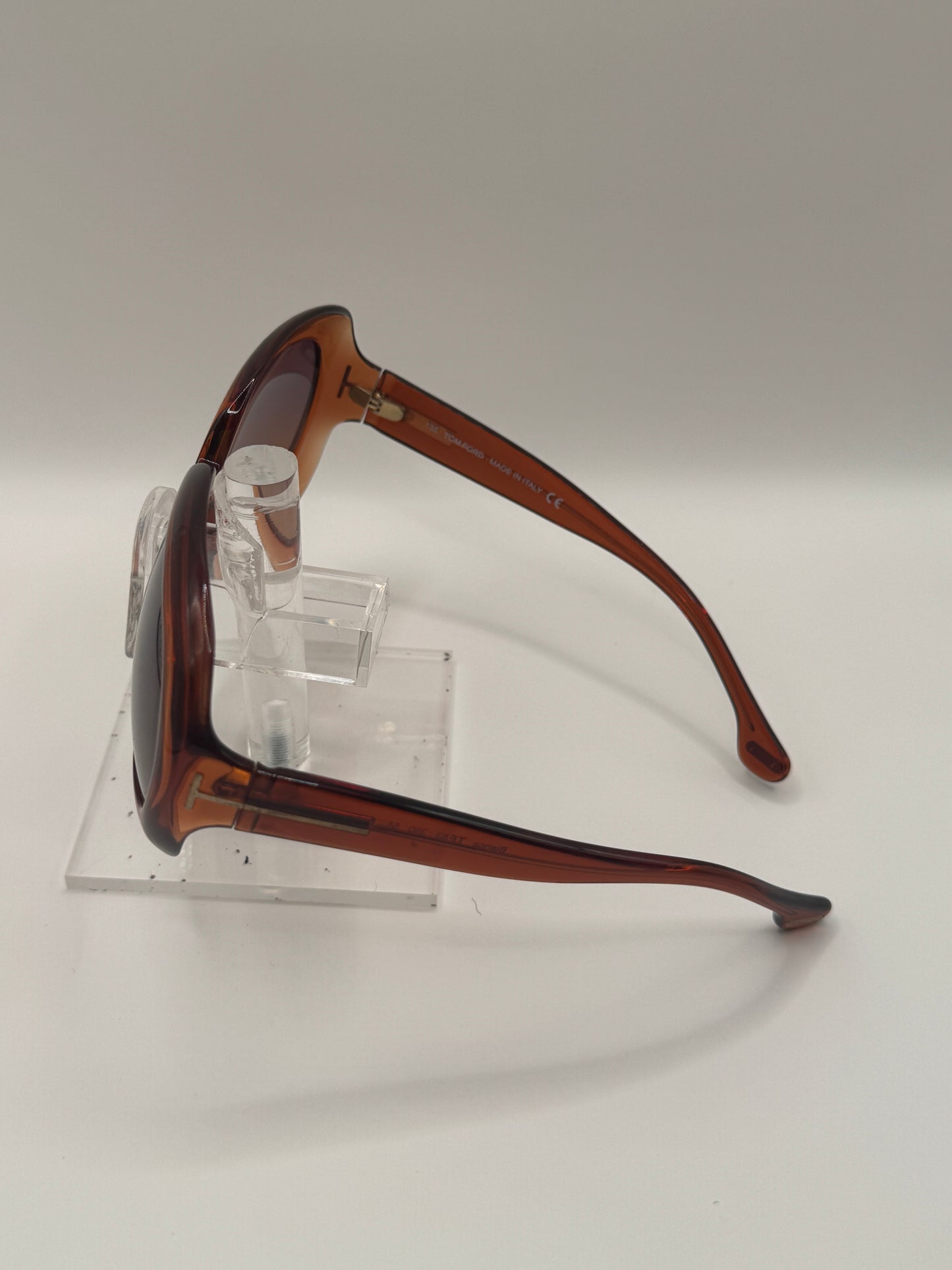 Tom Ford Bianca Tf83 Sunglasses in color 390
