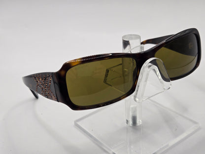 Burberry 4040b Sunglasses in color 300273