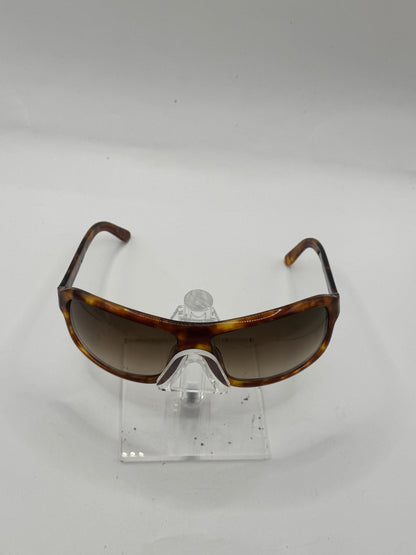 Prada Spr02i Sunglasses in color 4bw6s1