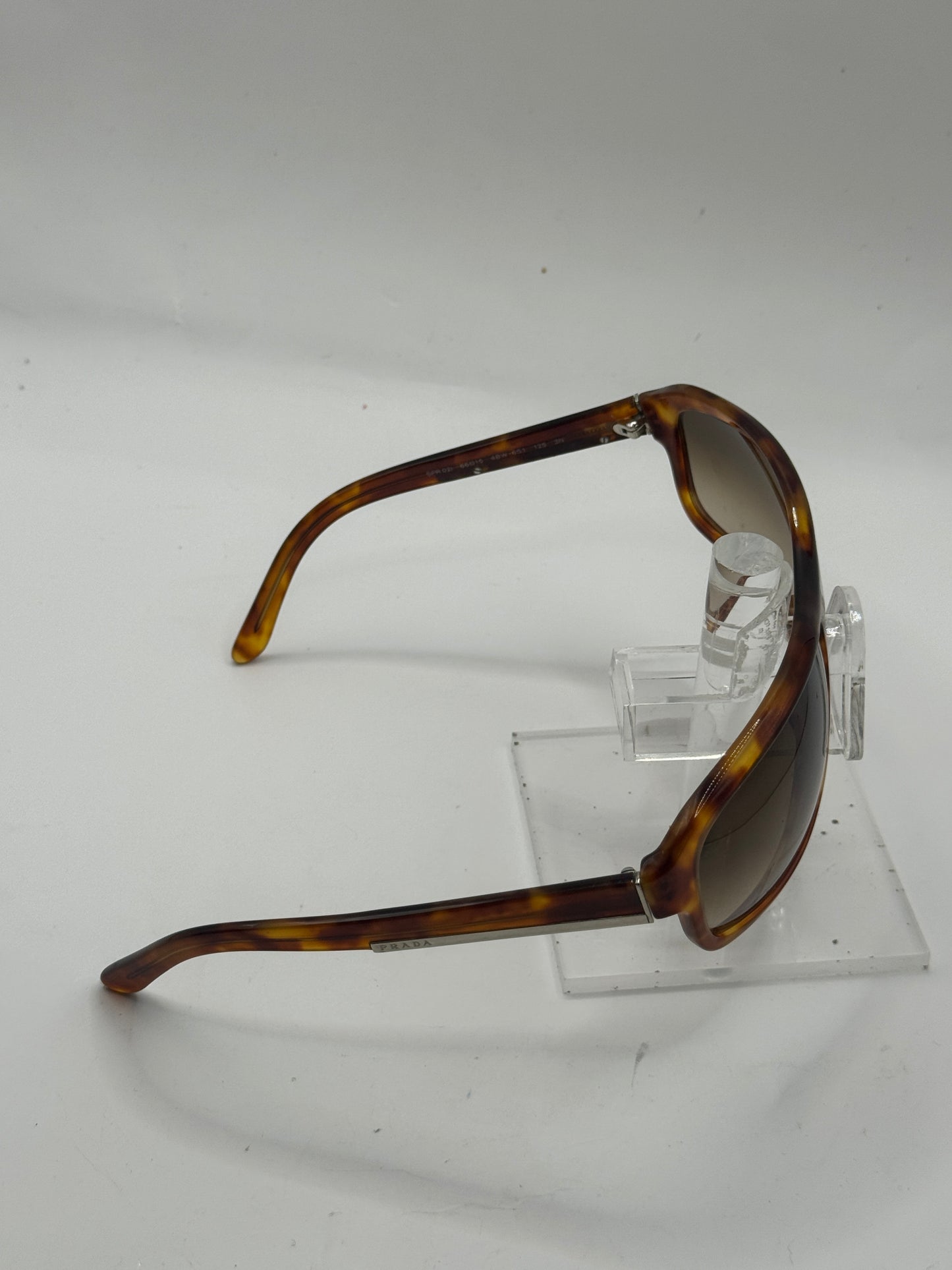 Prada Spr02i Sunglasses in color 4bw6s1
