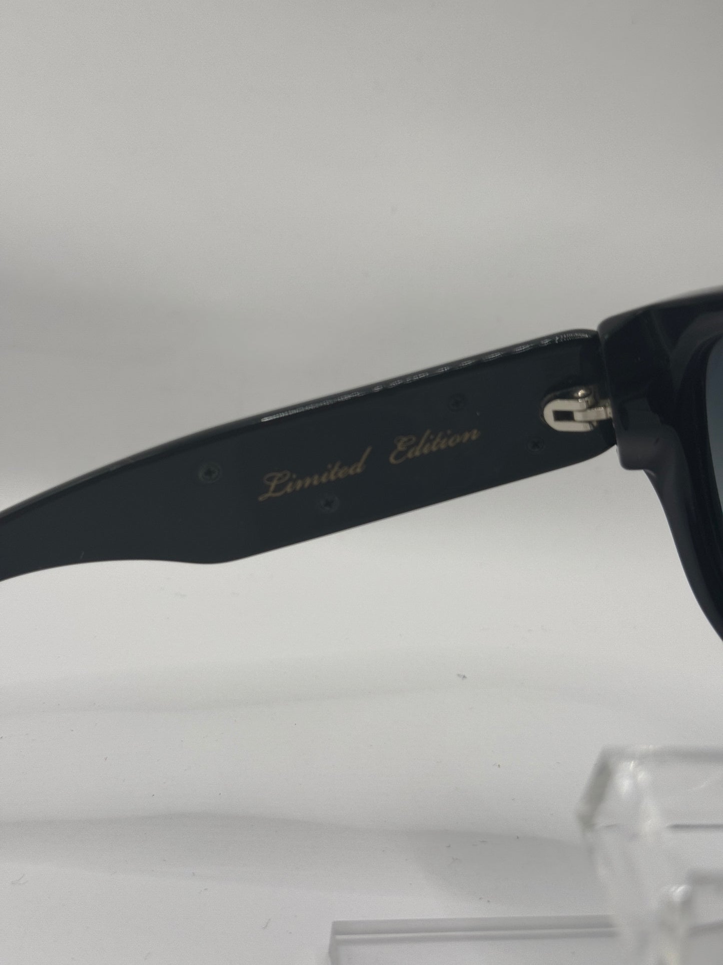 Bvlgari 8037b Sunglasses in color 5013c