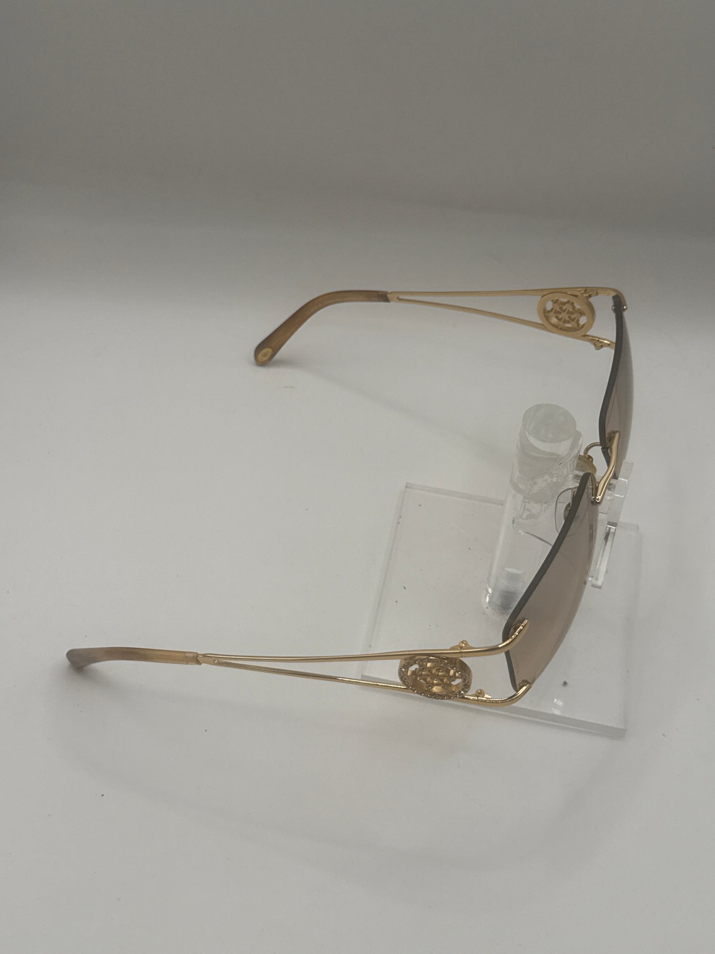 Tiffany 3005b Sunglasses in color 60023d