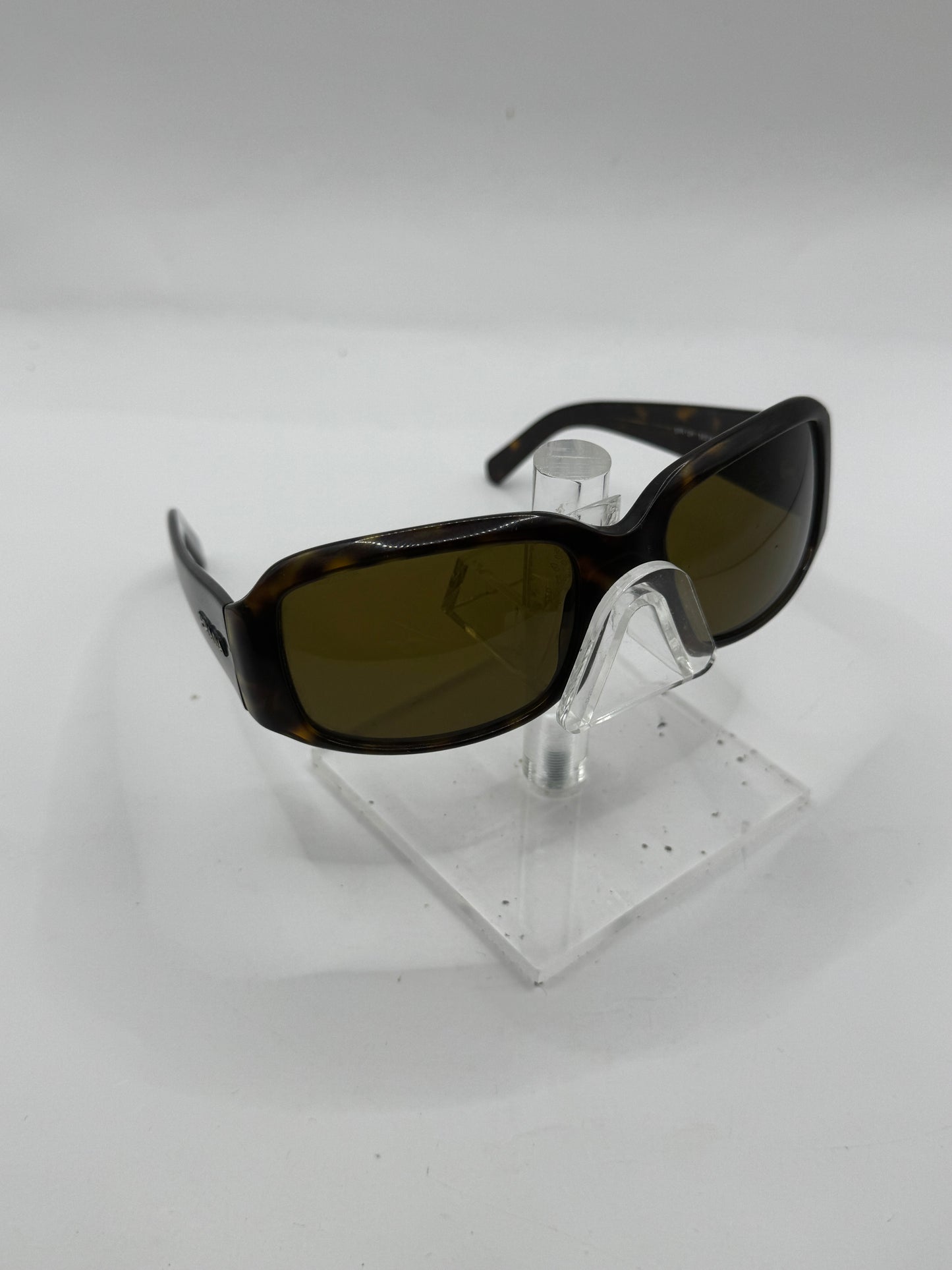 Prada Spr12h Sunglasses in color 2au2p1