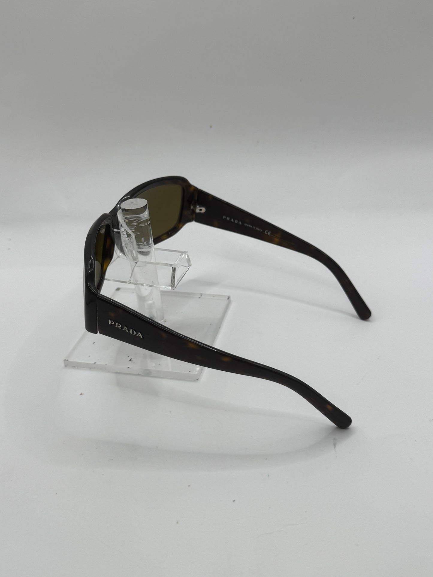 Prada Spr12h Sunglasses in color 2au2p1