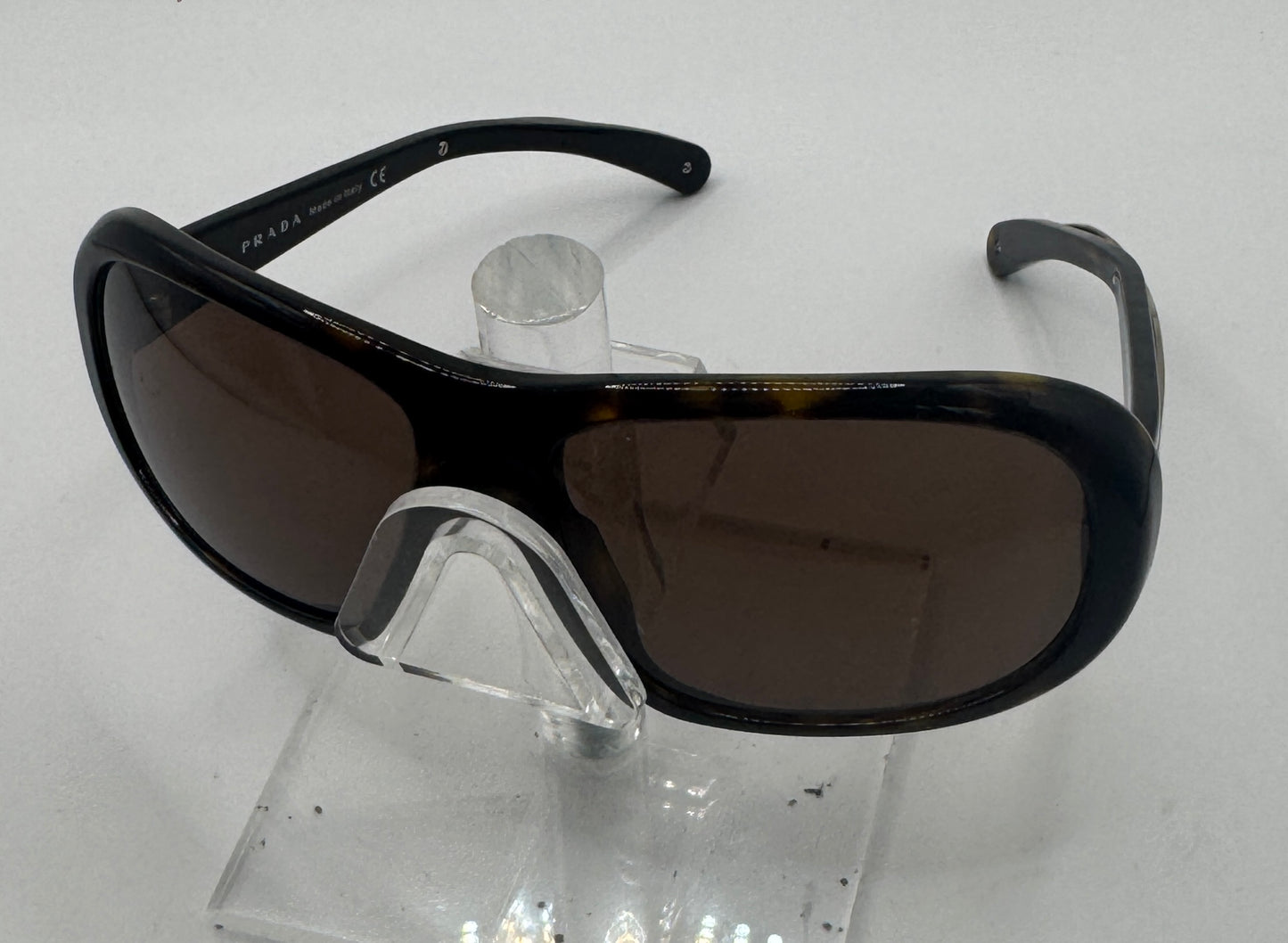 Prada Spr18l Sunglasses in color 2au8c1