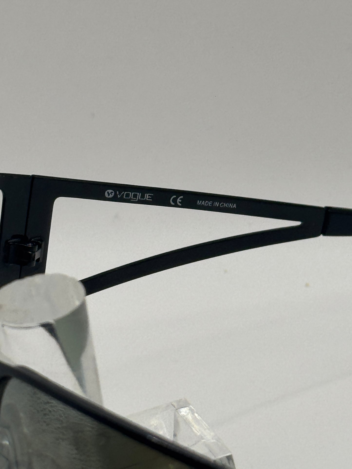 Vogue 3544 Sunglasses in color 3527g