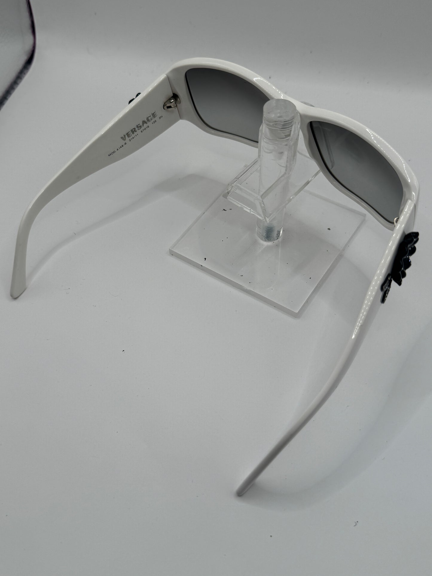 Versace 4148b Sunglasses in color 31411