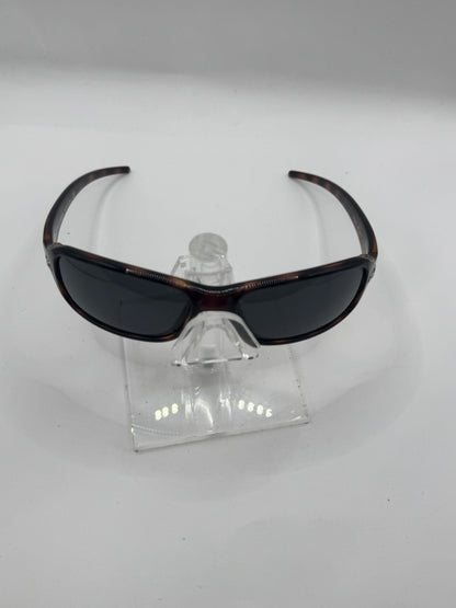 D&g 2200 Sunglasses in color 0b5