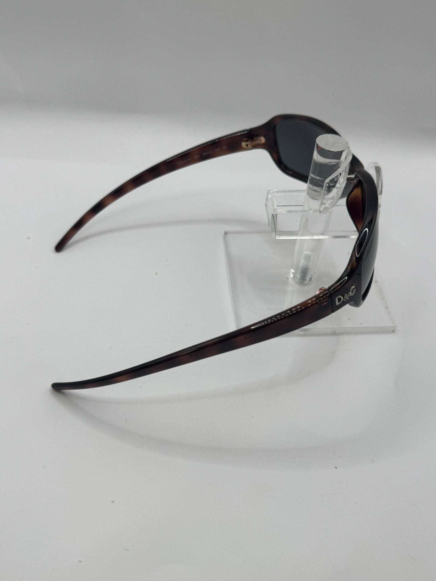 D&g 2200 Sunglasses in color 0b5