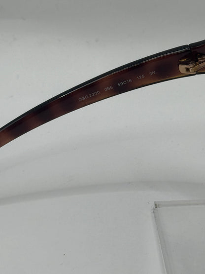 D&g 2200 Sunglasses in color 0b5