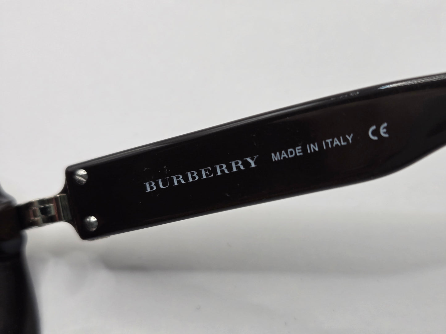 Burberry 4020b Sunglasses in color 308113