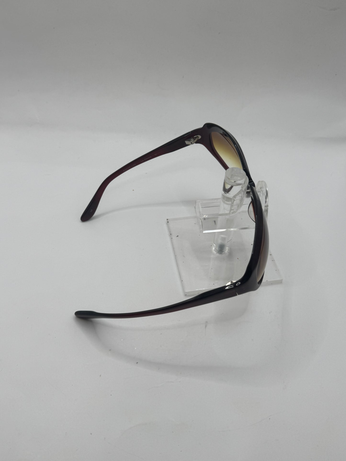 Oliver Peoples La Donna Sunglasses in color Si