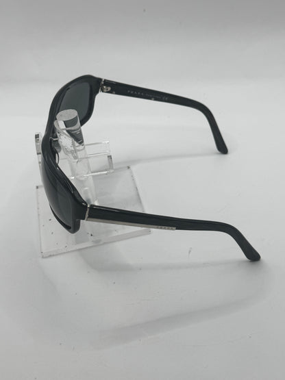Prada Spr02i Sunglasses in color 8aw1a1