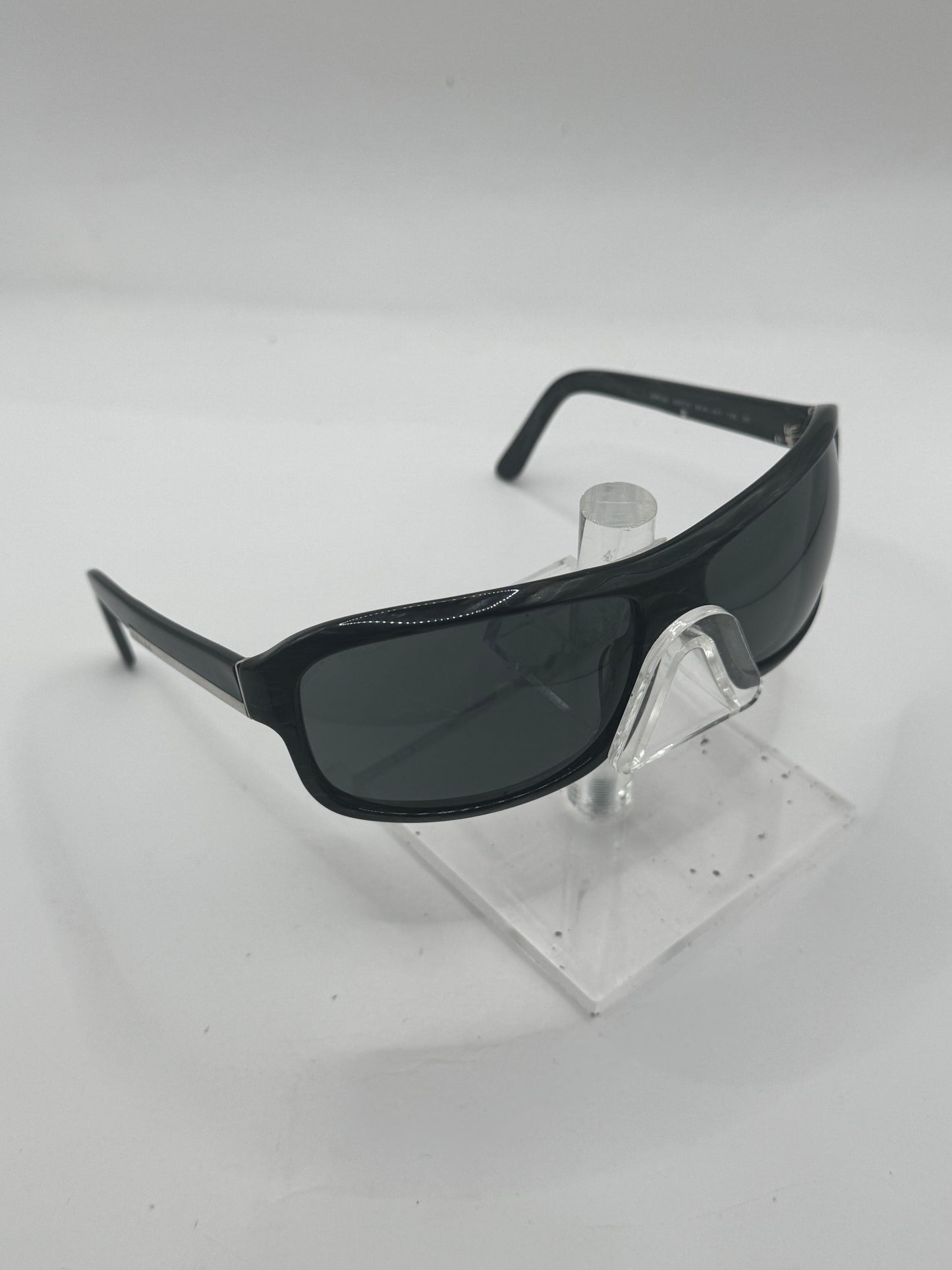 Prada Spr02i Sunglasses in color 8aw1a1