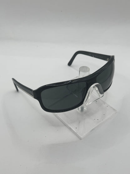 Prada Spr02i Sunglasses in color 8aw1a1
