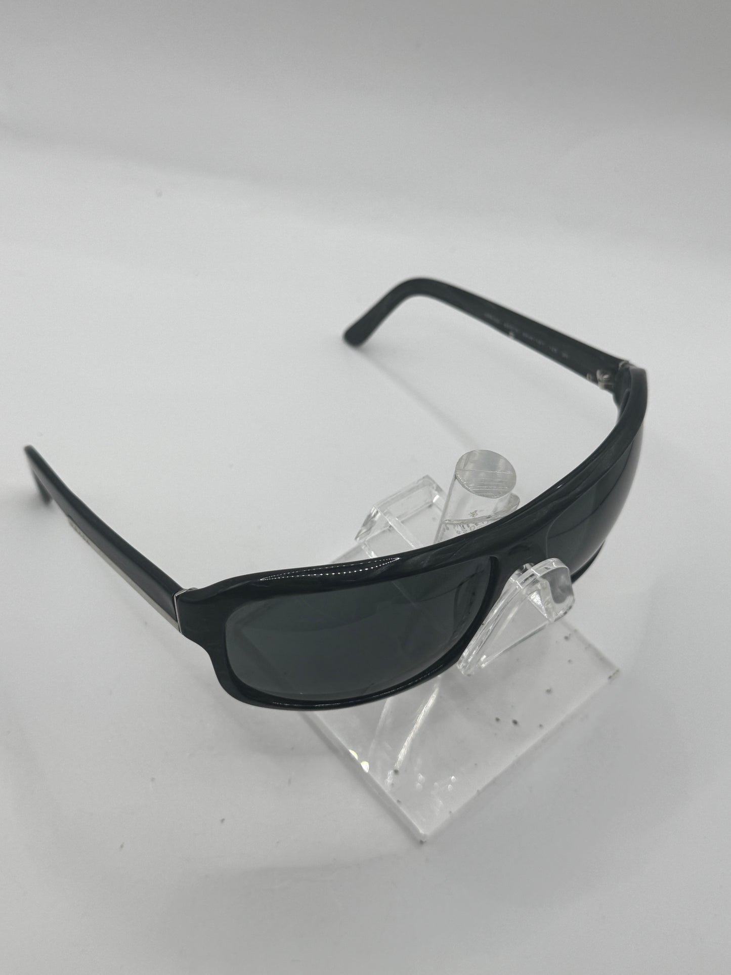 Prada Spr02i Sunglasses in color 8aw1a1
