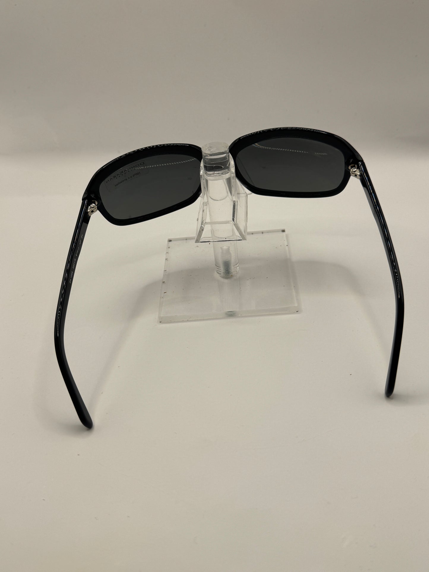 Donna Karan 1058 Sunglasses in color 30016