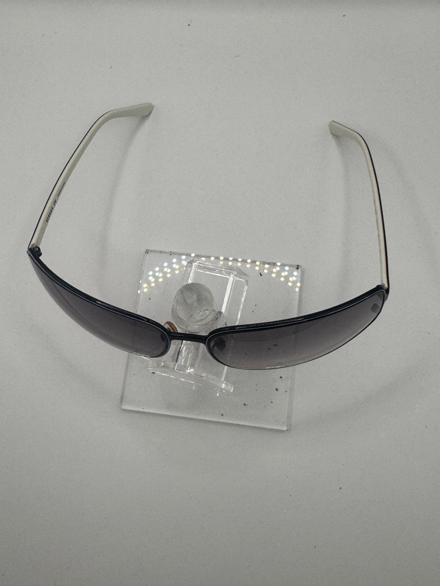 Versus 5031 Sunglasses in color 100911