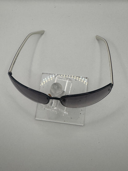 Versus 5031 Sunglasses in color 100911