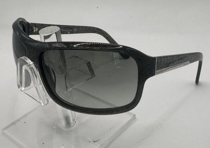 Prada Spr02i Sunglasses in color 7ns3m1
