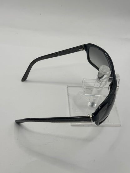 Prada Spr02i Sunglasses in color 7ns3m1